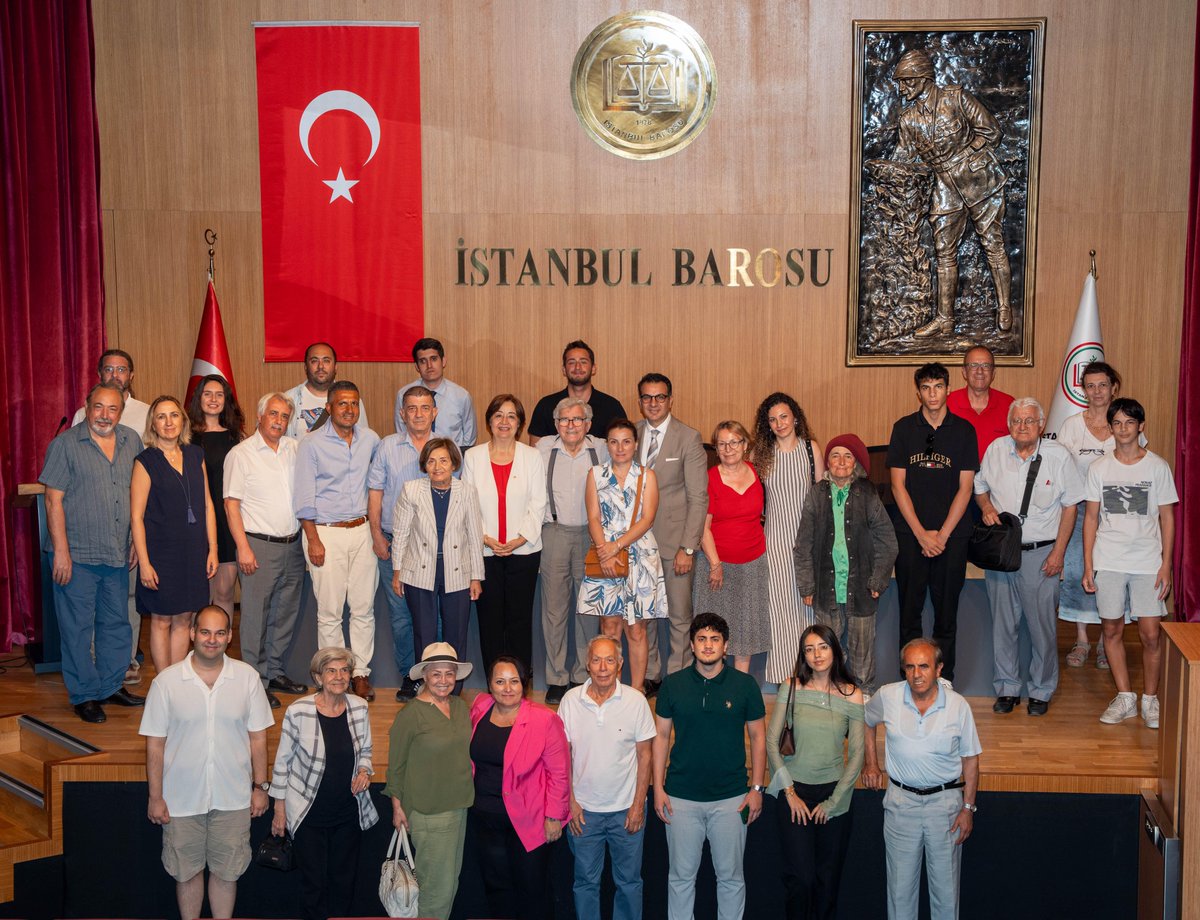 İstanbul Barosu Cumhuriyet Araştırmaları Merkezi'nin (CUMER) düzenlediği 

102. YILINDA LOZAN BARIŞ ANTLAŞMASI etkinliği..
❤️🇹🇷