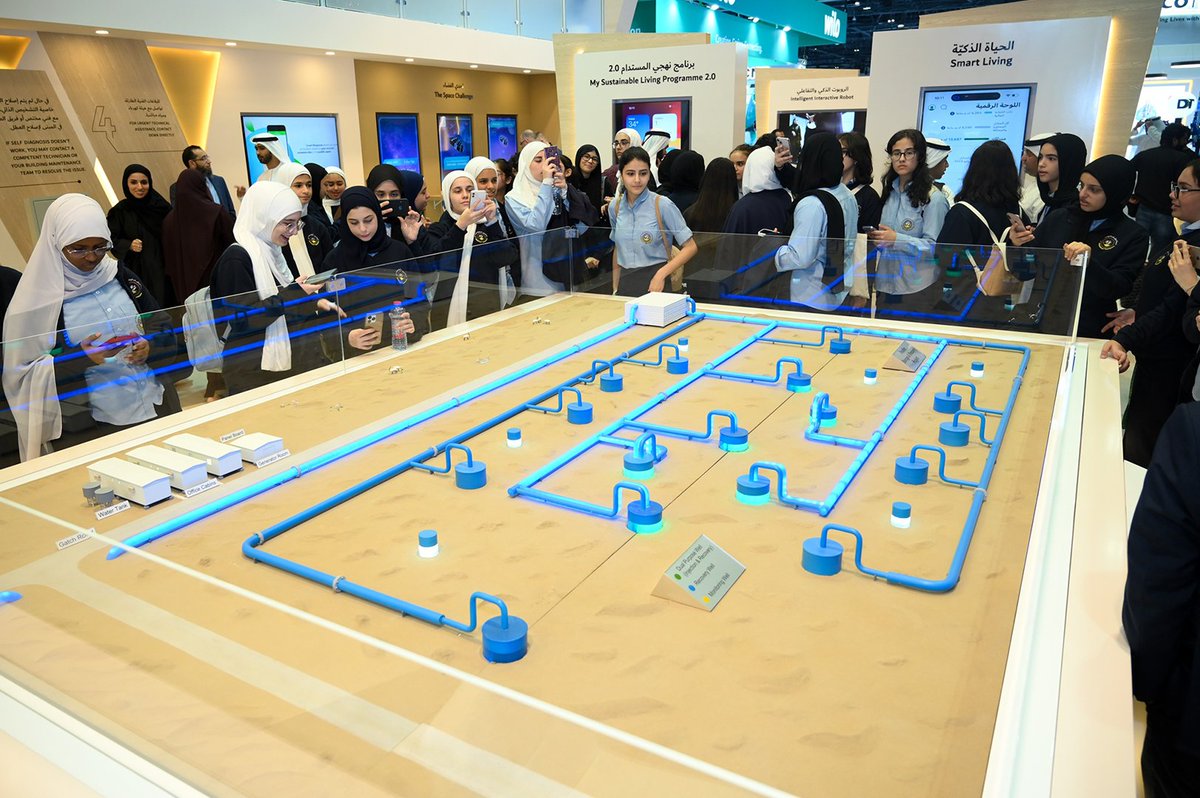 DEWAOfficial's tweet image. تلتزم هيئة كهرباء ومياه دبي برفع مستوى وعي طلاب المدارس والجامعات والهيئات التدريسية حول أحدث تقنيات الطاقة النظيفة والمتجددة، وصقل معارفهم ومواهبهم، لدعم تحقيق الأهداف الوطنية وترسيخ الهوية الإماراتية والقيم الأصيلة، ودفع عجلة التنمية المستدامة
#أخبار_ديوا
DEWA is committed to…