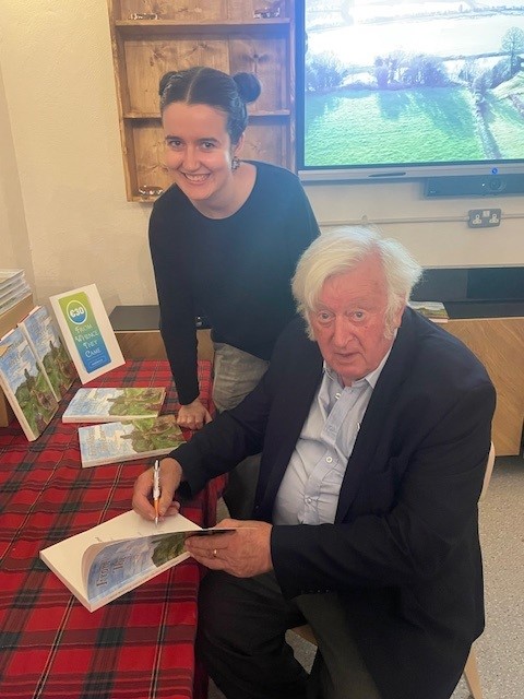 corkcolibrary's tweet image. Local geographer, historian and author, Christy Roche launched his third book, “From Whence They Came – The Peter Robinson Settlers” recently & Fermoy Library staff were thrilled to be invited to the celebrations!
Pictured is Christy signing one of his books for his…