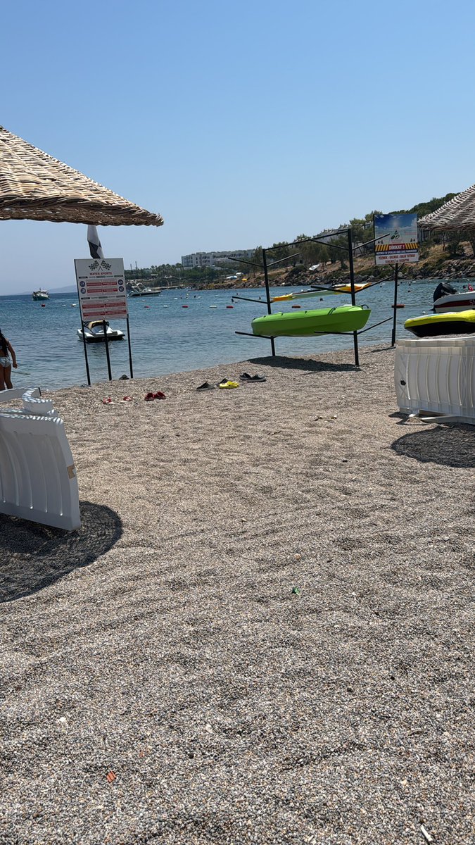 Galiba rakı balık a gideceğim akşama. Anket 2 günlük ama şimdilik bakışıyoruz jetski ile