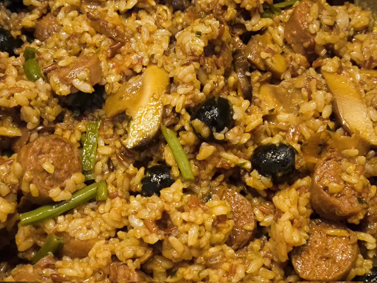 fearlessanytime's tweet image. ๐บ๐บ IT'S READY ๐บ๐บ
Tomato hungarian sausage rice. ๐