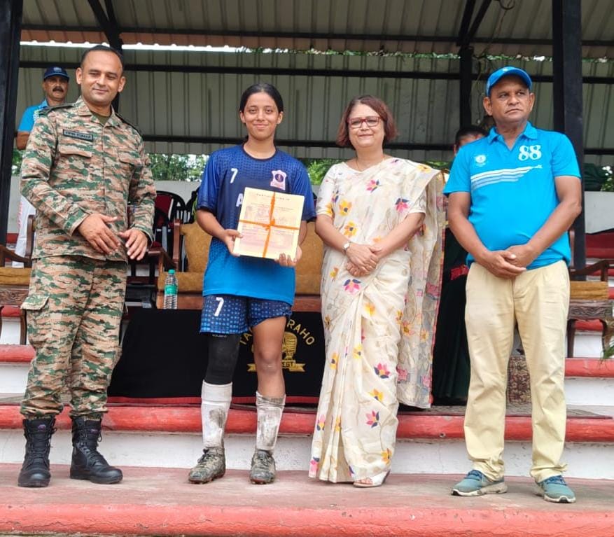 westerncomd_IA's tweet image. #MissionOlympics
#IndianArmyNationBuilding

Girls U-17 Football Team of Army Public School, Noida  won the Inter Command Pre Subroto Cup Football Championship held at Barrackpore. In a thrilling final,  Noida team, representing #WesternCommand, showcased its grit, talent &amp;amp;…