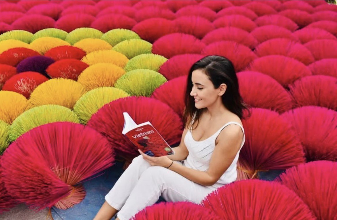 📢  Si eres de esos trotamundos que siempre lleva una guía Lonely Planet en la mochila, nuestro concurso de fotos #LonelyPlanetXelMundo es tu oportunidad de brillar y ganar un fabuloso premio.
¿En qué consiste el concurso de 📸  #LonelyPlanetXelMundo?  
lc.cx/Jw52FU