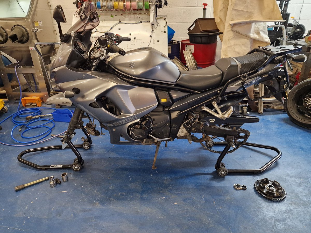 ProBikeUK's tweet image. We'd like to think this is the perfect example of the importance of quality paddock stands.. 🧰💪
If you'd like to know more about which paddock stand variations would best suit your bike, get in touch with us here @ProBikeUK
probike.co.uk/paddock-stands/