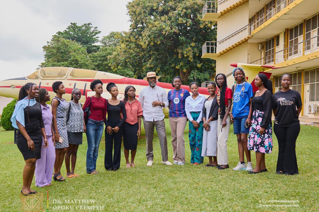 MatthewOPrempeh's tweet photo. I had a meaningful afternoon with the Women in Engineering chapter of the Ghana Engineering Students Association (GESA) at my beloved KNUST.

Moments like these remind me why I remain committed to a Ghana where every pair of hands, no matter where they come from, has a part to play in building the future we all deserve.

#WithOurOwnHands #HopeForGhana #YouthInFocus #OurGhanaOurFuture