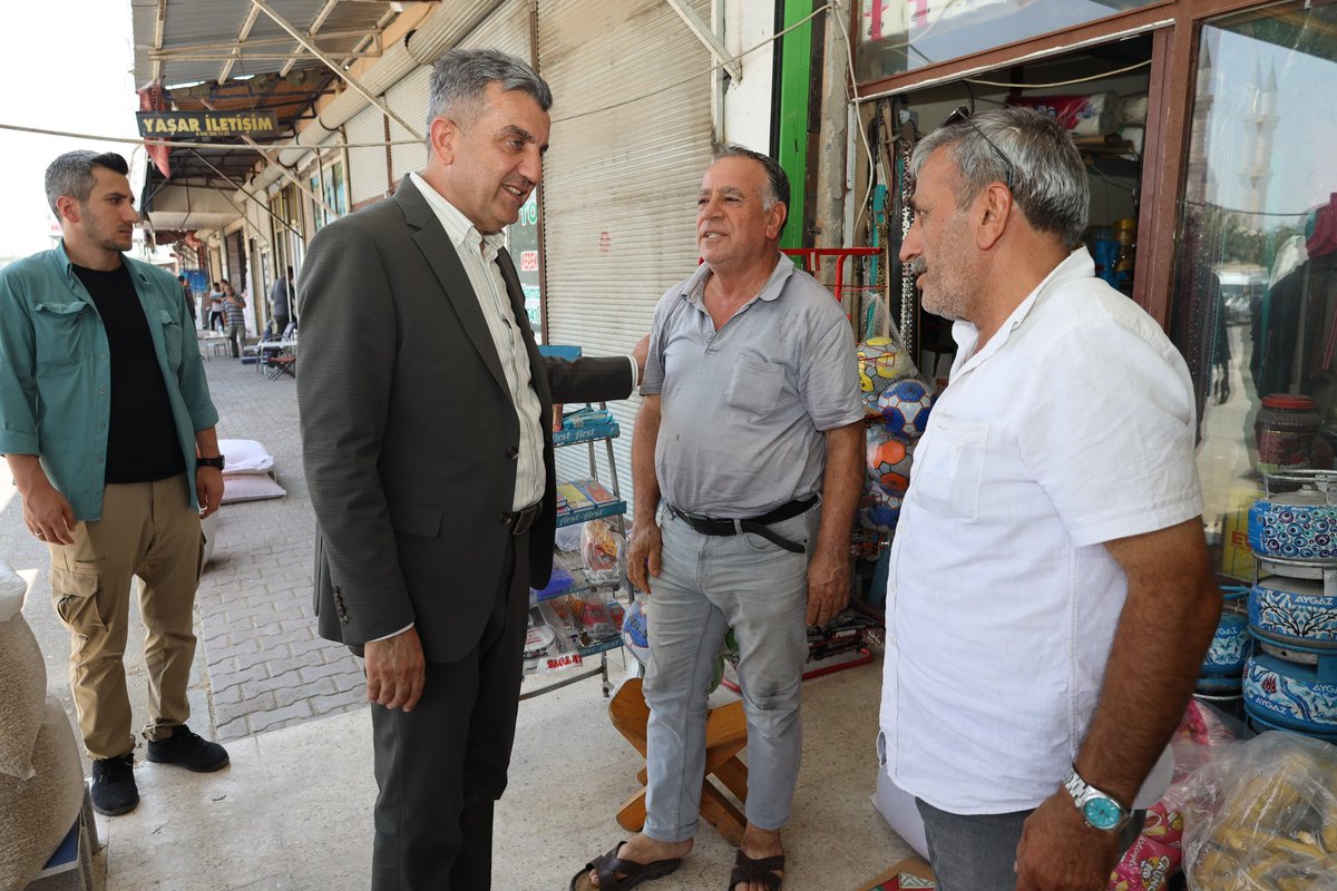 Samimiyetin, muhabbetin, güler yüzün adresi olan esnaflarımızlayız...

📍ŞUTİM Esnaflarımızlayız

1/ Sevdamız Şanlıurfa diyerek, ekonomimizin bel kemiği, emeğin ve alın terinin en güzel timsali olan esnaflarımızı ziyaret ettik. Hal-Hatır sorduk, gönül mubabbetlerine ortak olduk,