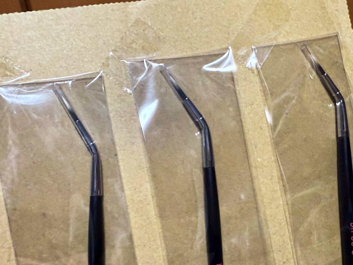 agohige44's tweet image. スジボリ堂さんから面白い筆🖌️が届いた♪(´ε｀ )
今回のあるある標語は塗装のプロの僕には当てはまらないけどね(笑)