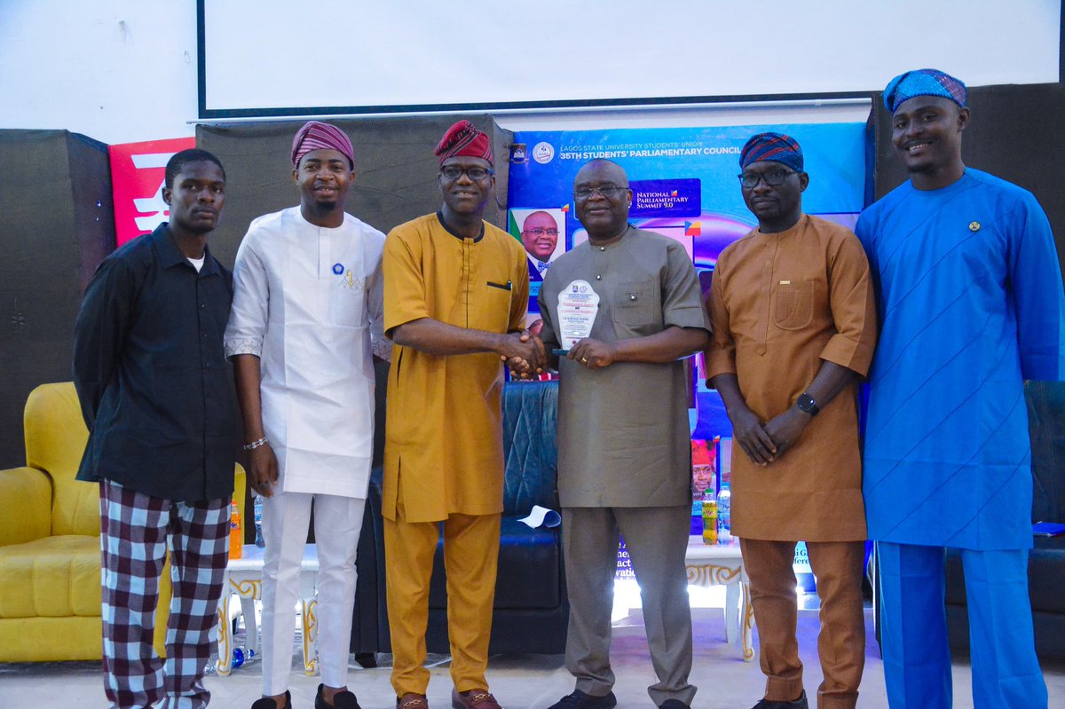 DrKayodeOpeifa's tweet image. Yesterday, I returned to my alma mater @LASUOfficial not just as an alumnus, but as a Guest Speaker at the @LASUSUSPC ‘s 9th National Parliamentary Summit.

Standing before a vibrant room of student parliamentarians from institutions across Nigeria reminded me of the power of…