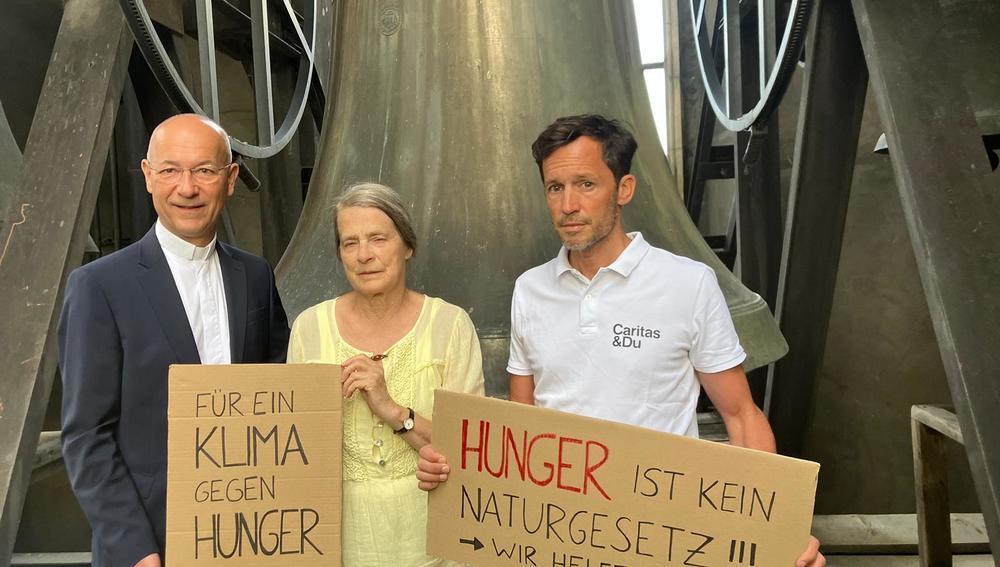In rund 3.000 katholischen Pfarren Österreichs läuten am Freitag um 15 Uhr für fünf Minuten die Kirchenglocken als hörbares Zeichen gegen den weltweiten Hunger. Caritas-Wien-Direktor <a href="/KlausSchwertner/">Klaus Schwertner</a> : "Hunger ist kein Naturgesetz" #GlockenGegenHunger kathpress.at/goto/meldung/2…