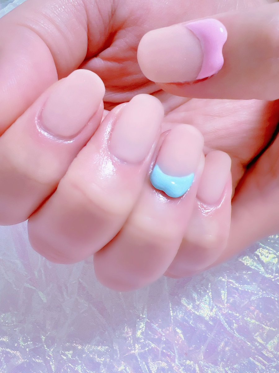 chiekonakayama's tweet image. 根元にとろりネイル♡
いつも楽しくありがとうございます🩵🩷