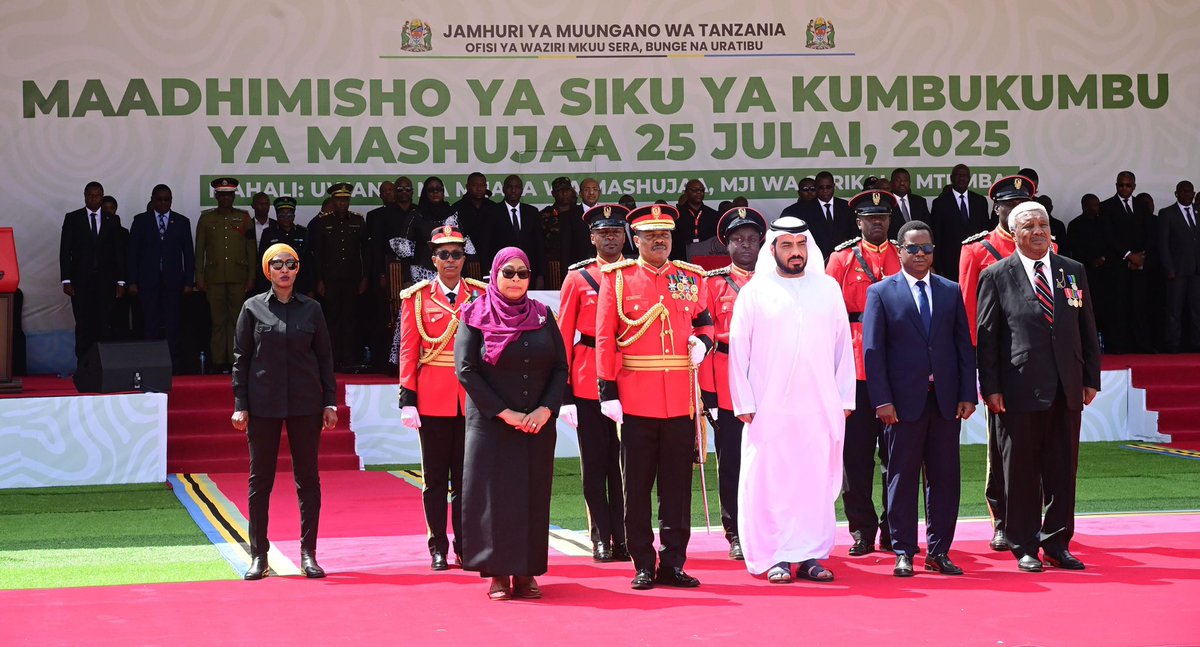 ikulumawasliano's tweet image. Rais wa Jamhuri ya Muungano wa Tanzania Mhe. Dkt. Samia Suluhu Hassan na Viongozi mbalimbali wakiwa kwenye Maadhimisho ya siku ya kumbukumbu ya Mashujaa katika uwanja wa Mashujaa Mtumba Jijini Dodoma tarehe 25 Julai, 2025.