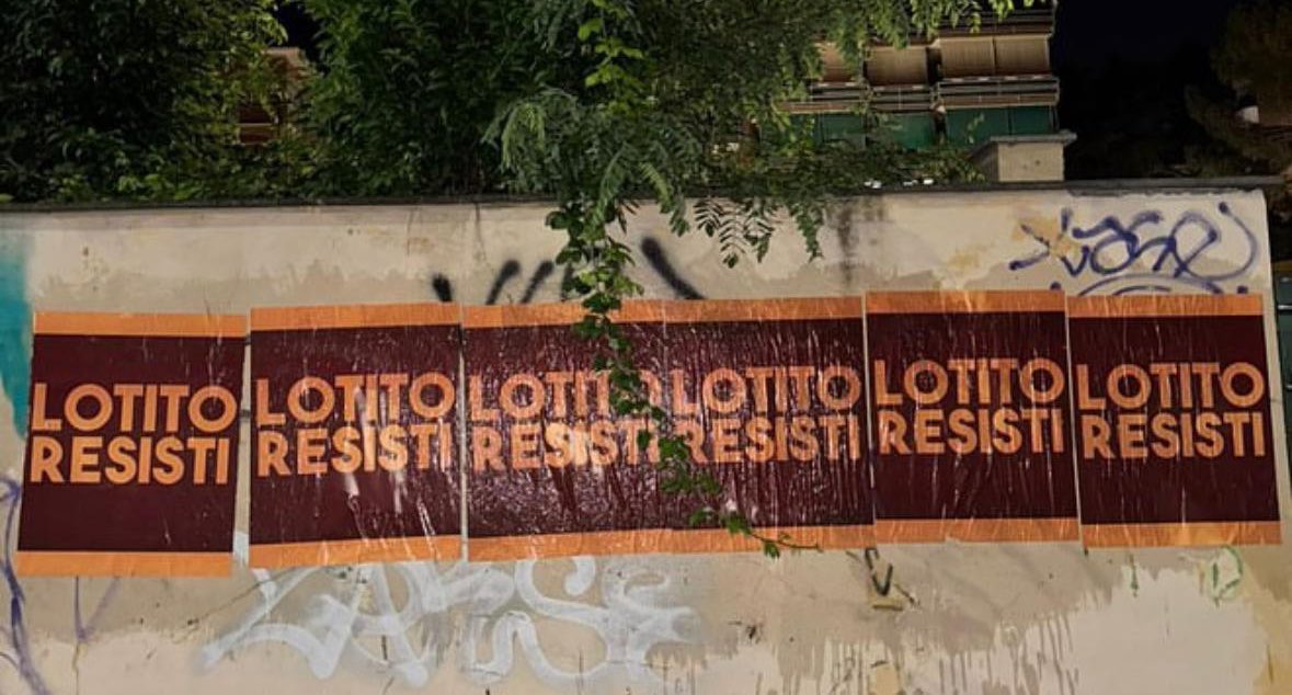 GiGiSSLazio's tweet image. “I romanisti mi amano perché vorrebbero avere un presidente più presente.”
(Claudio #Lotito, 18 marzo 2025)
No Claudio.
I romanisti ti “amano”, quando si scordano che “te la comanni”, perché sei (e sei sempre stato) uno di loro, fin da quando andavi allo Stadio vedere la Roma, e…