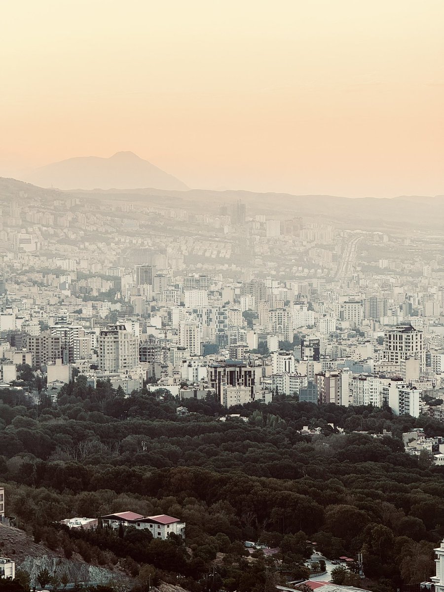 MoontaJMD's tweet image. امروز صبح، طلوع خورشید، تهران...