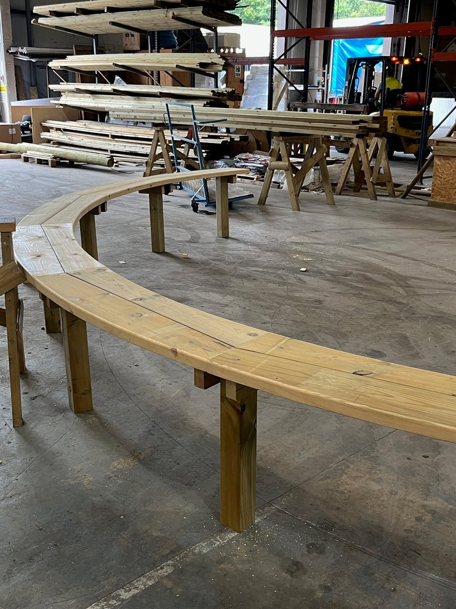Check out this massive 10m long curved bespoke bench, one of our joiners has been working on this week! ⚒️ Looking forward to seeing this installed as part of a 5 bench seating area!!
.
#workshop #joinery #bespokejoinery