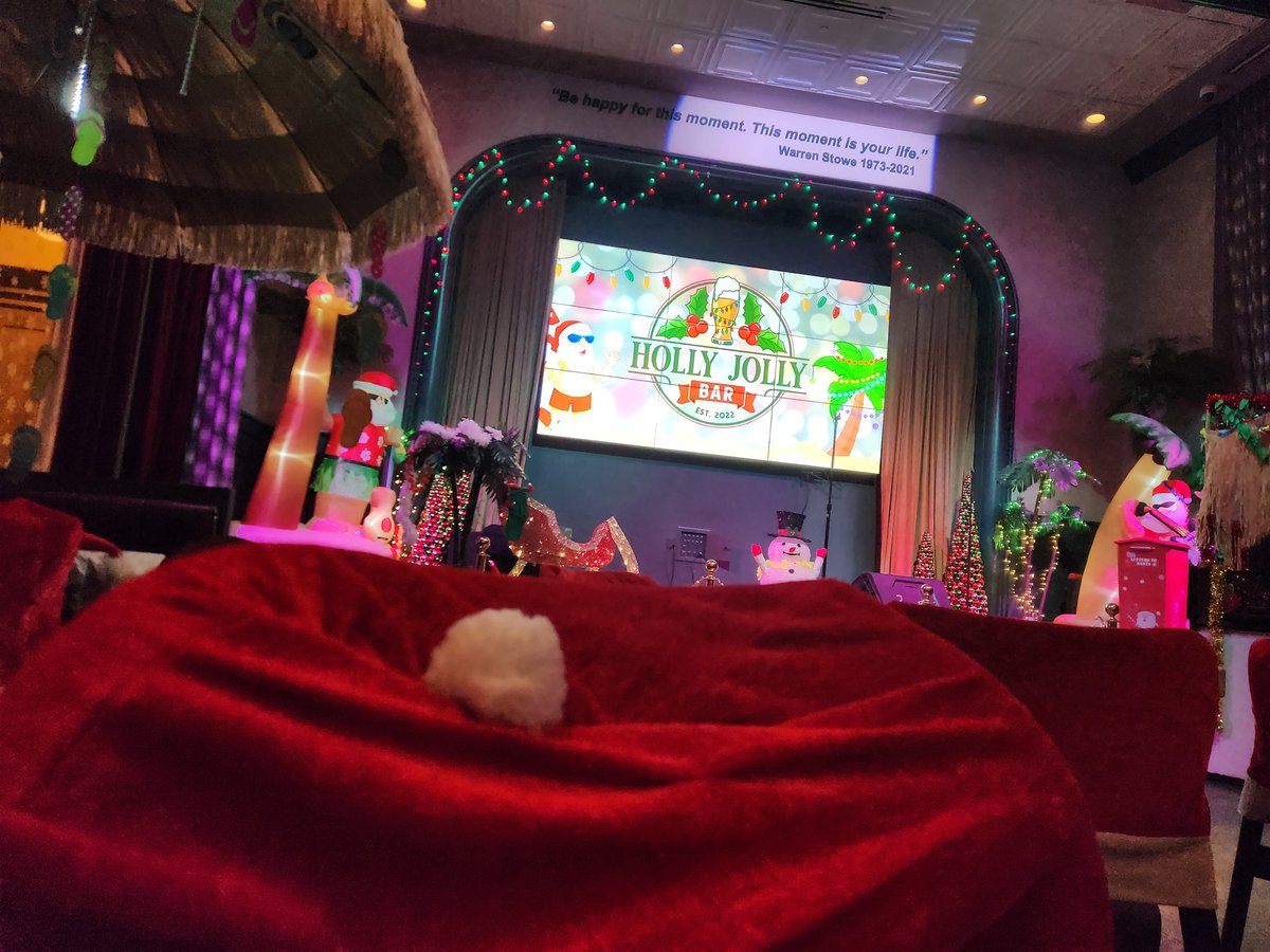 Sean Giggy (@sgiggytv) on Twitter photo It's Christmas in July in <a href="/GrapevineTXCity/">City of Grapevine TX</a>! The Christmas capital of Texas welcomes you inside the Holly Jolly Bar at Harvest Hall. Only one week left! It's Christmas in July in <a href="/GrapevineTXCity/">City of Grapevine TX</a>! The Christmas capital of Texas welcomes you inside the Holly Jolly Bar at Harvest Hall. Only one week left!