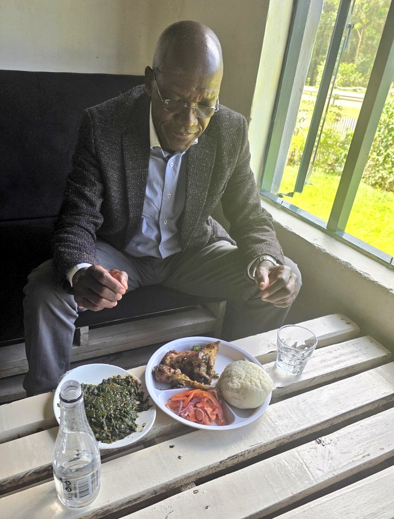 Lunch time at Ilesi in Kakamega.
Baluhyia delicacy, bushuma ni ingokho and murenda..