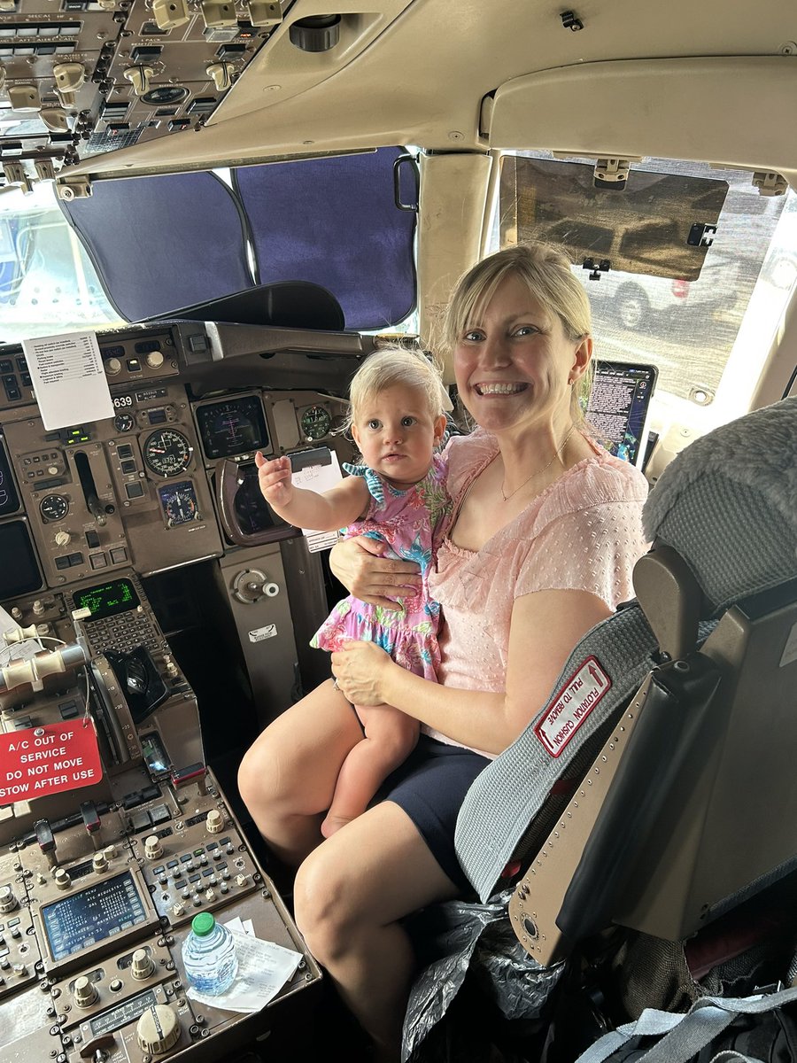FlanaganOnFaith's tweet image. Hope and Elaine flew out to Orlando yesterday! Pray that they have a great trip!