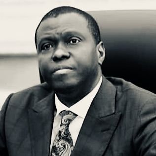 Laetitia Muadi (@muadilaeticia) on Twitter photo 𝗔𝗡𝗗𝗥𝗘́ 𝗪𝗔𝗠𝗘𝗦𝗢 : 𝗟'𝗛𝗢𝗠𝗠𝗘 𝗗𝗘 𝗟'𝗢𝗠𝗕𝗥𝗘 𝗤𝗨𝗜 𝗣𝗘𝗦𝗘 𝗘𝗡 𝗦𝗜𝗟𝗘𝗡𝗖𝗘
Discret mais stratégique, humble mais redoutablement efficace, <a href="/AndreWameso10/">André WAMESO 🇨🇩</a> est de ces hommes rares dont la loyauté, la compétence et l’élégance dans le service public imposent 𝗔𝗡𝗗𝗥𝗘́ 𝗪𝗔𝗠𝗘𝗦𝗢 : 𝗟'𝗛𝗢𝗠𝗠𝗘 𝗗𝗘 𝗟'𝗢𝗠𝗕𝗥𝗘 𝗤𝗨𝗜 𝗣𝗘𝗦𝗘 𝗘𝗡 𝗦𝗜𝗟𝗘𝗡𝗖𝗘
Discret mais stratégique, humble mais redoutablement efficace, <a href="/AndreWameso10/">André WAMESO 🇨🇩</a> est de ces hommes rares dont la loyauté, la compétence et l’élégance dans le service public imposent