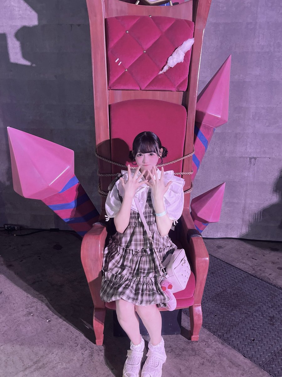 iON_kono_'s tweet photo. 動かないで！手伝うよ！ https://t.co/vgGpjgNuQJ