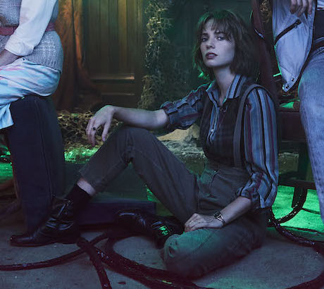 smalltownrobin's tweet image. How could someone not think Robin is a lesbian when this photo exists