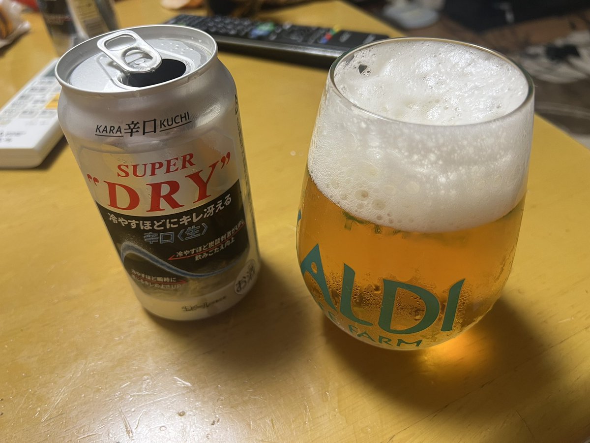 JUN_8_10_'s tweet image. 娘に貰ったグラスとスーパードライ🍺

神❗️❗️