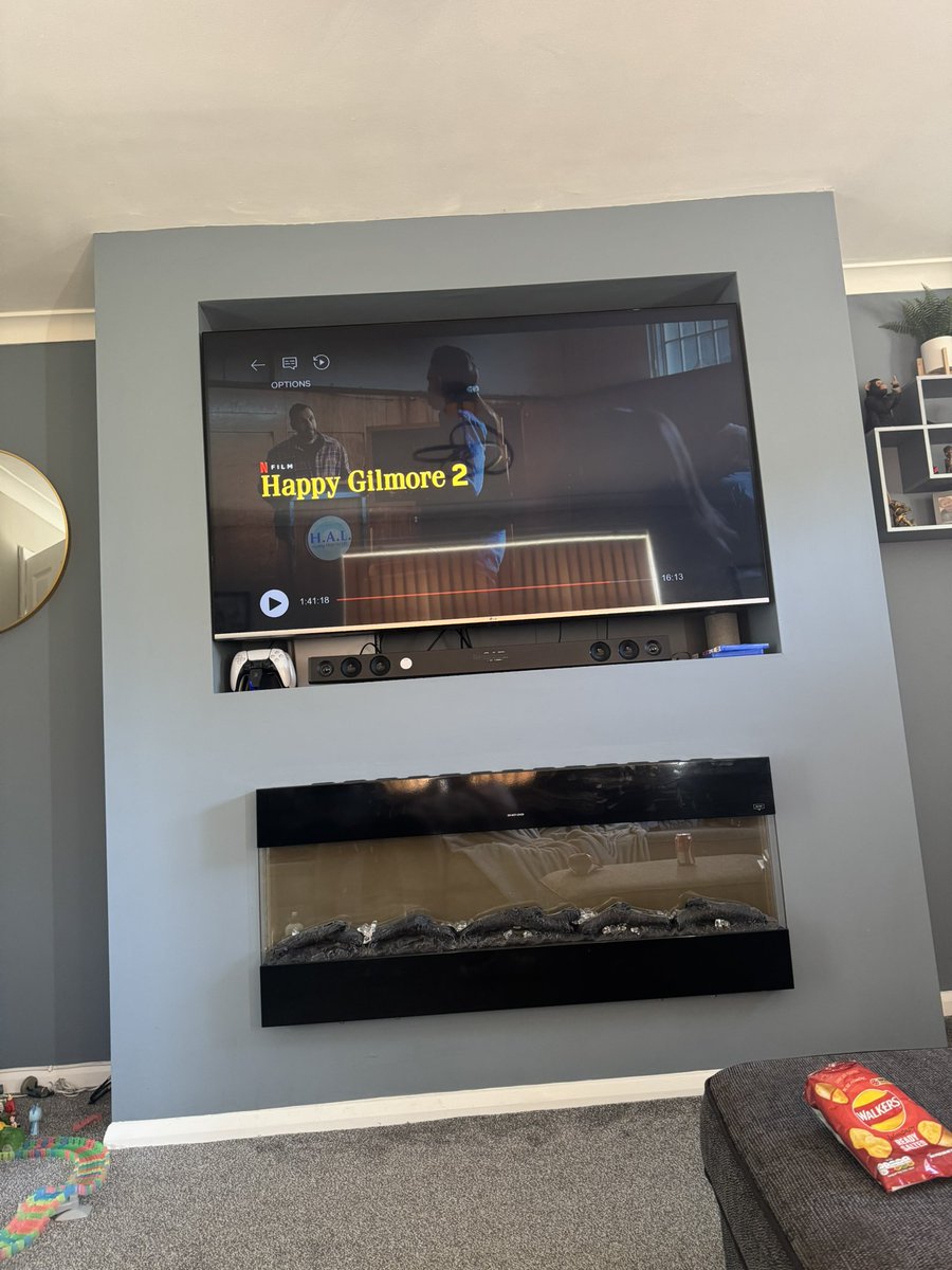 LittleLucas180's tweet photo. Just watched #HappyGilmore2 Great film @AdamSandler @shootermcgavin @NetflixUK @netflix #justtapitin https://t.co/ZPKmk3lFI7