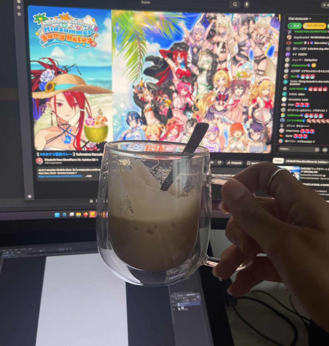 lalachan208's tweet image. Enjoying an iced coffee while watching the holonatsu karaoke relay, life is good