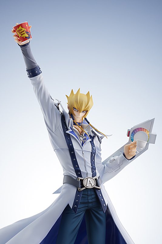 i_con0225's tweet image. 原型担当しておりますAMAKUNIフィギュア「ジャック・アトラス」が受注開始です。
差し替えパーツで様々な組合せを楽しめますので、ぜひ皆さまお好みのスタイルで飾って下さいませ。
個人的にお気に入りは「キングは一人!この俺だ!」のポーズ!
御予約はこちら→ hobbyjapan-shop.com/shop/g/g520890…