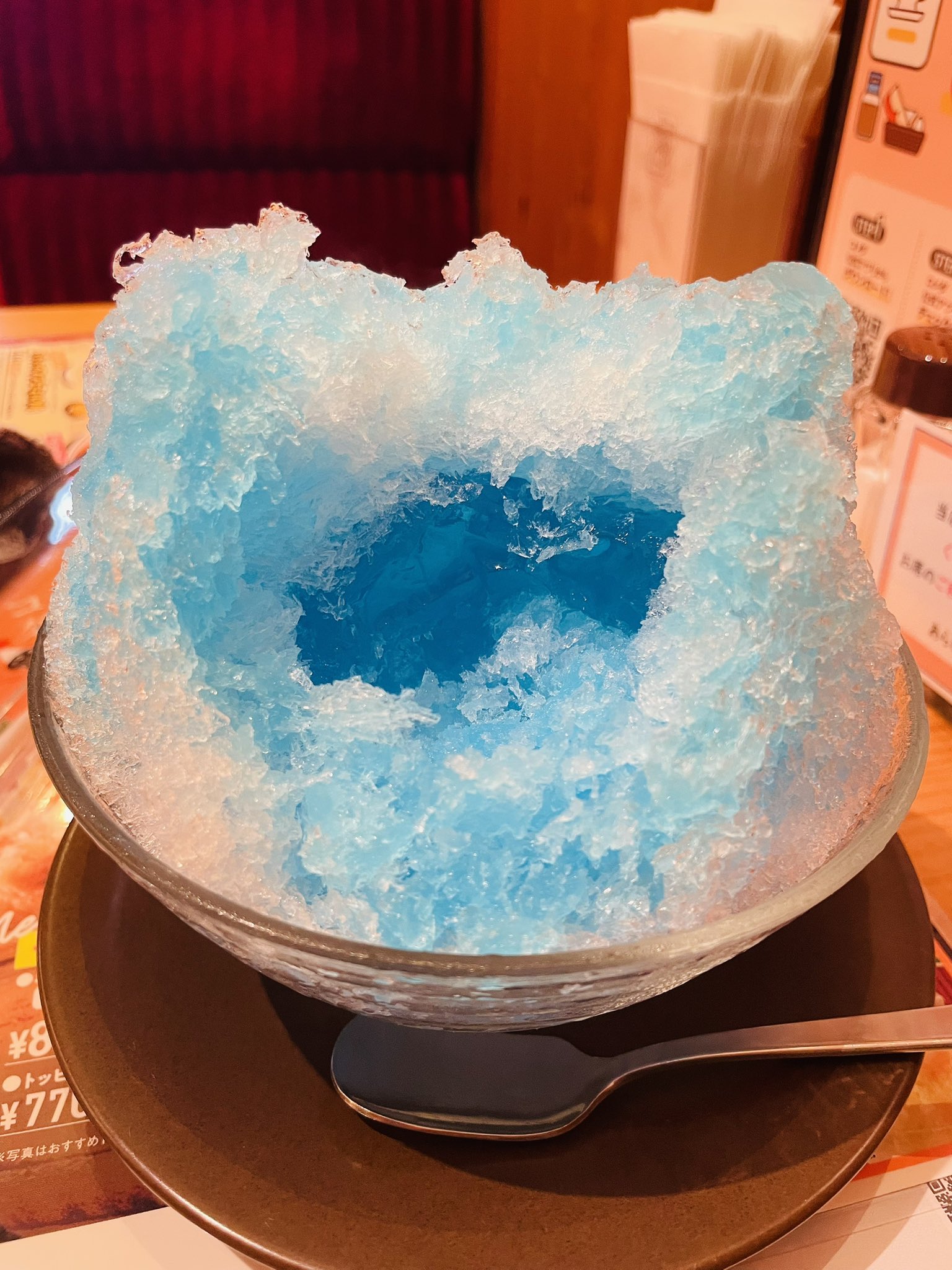 momoko フルーティーかき氷　4/14 ≪モモコドール≫ フルーティーかき氷 ブラック×イエロー momoko