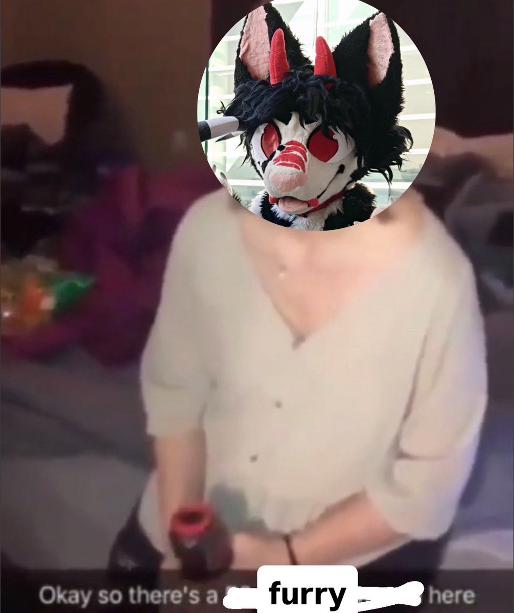 bakerbitesback's tweet image. how it feels attending an anime convention full of character cosplayers