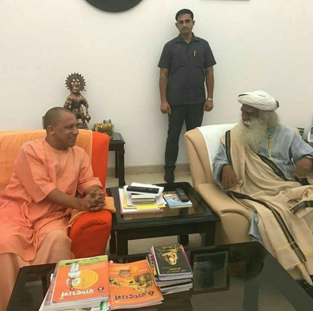 Rashtradharma (@rdm1947) on Twitter photo आदरणीय मुख्यमंत्री महंत योगी आदित्यनाथ जी महाराज, सद्गुरु जग्गी वासुदेव जी एवं मेज की शोभा बढ़ाता अपना राष्ट्रधर्म।
<a href="/myogiadityanath/">Yogi Adityanath</a> <a href="/SadhguruJV/">Sadhguru</a>
<a href="/PawanputraBadal/">Dr. Pawanputra badal</a>
<a href="/manojkantmishra/">मनोजकान्त</a> आदरणीय मुख्यमंत्री महंत योगी आदित्यनाथ जी महाराज, सद्गुरु जग्गी वासुदेव जी एवं मेज की शोभा बढ़ाता अपना राष्ट्रधर्म।
<a href="/myogiadityanath/">Yogi Adityanath</a> <a href="/SadhguruJV/">Sadhguru</a>
<a href="/PawanputraBadal/">Dr. Pawanputra badal</a>
<a href="/manojkantmishra/">मनोजकान्त</a>