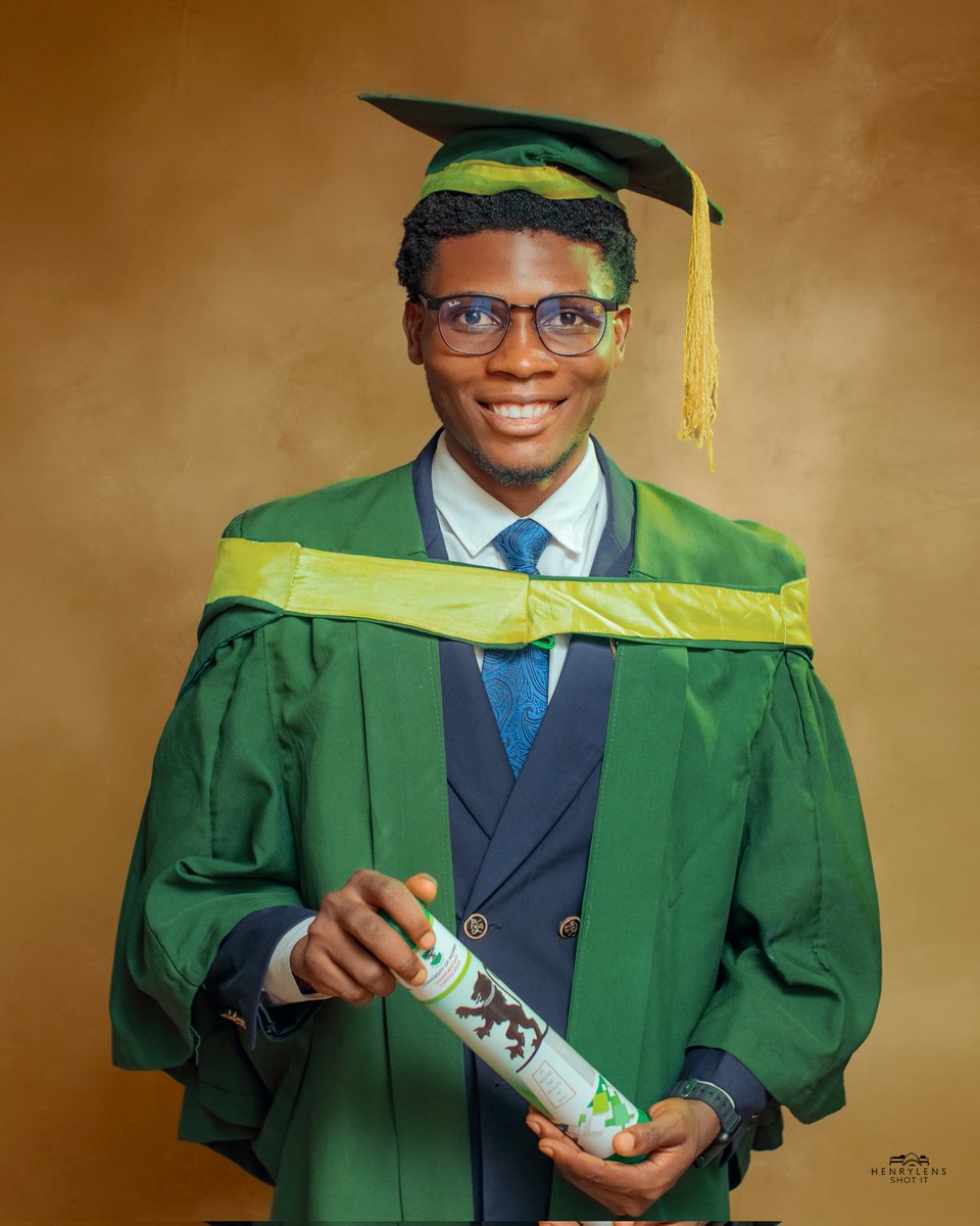E4Exalted's tweet image. And so it goes..
B.Sc, University of Nigeria, Nsukka.
Class of 2024.
Combined Honours.
Zoology and Environmental Biology/Biochemistry.
Position? First Class Runner-Up 😌✌🏽
I'm really grateful to God, family and friends.