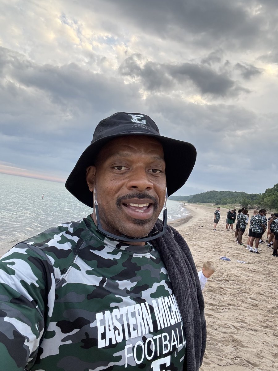 cobrown58's tweet image. Slept on the Beach to start the Day on the Beach