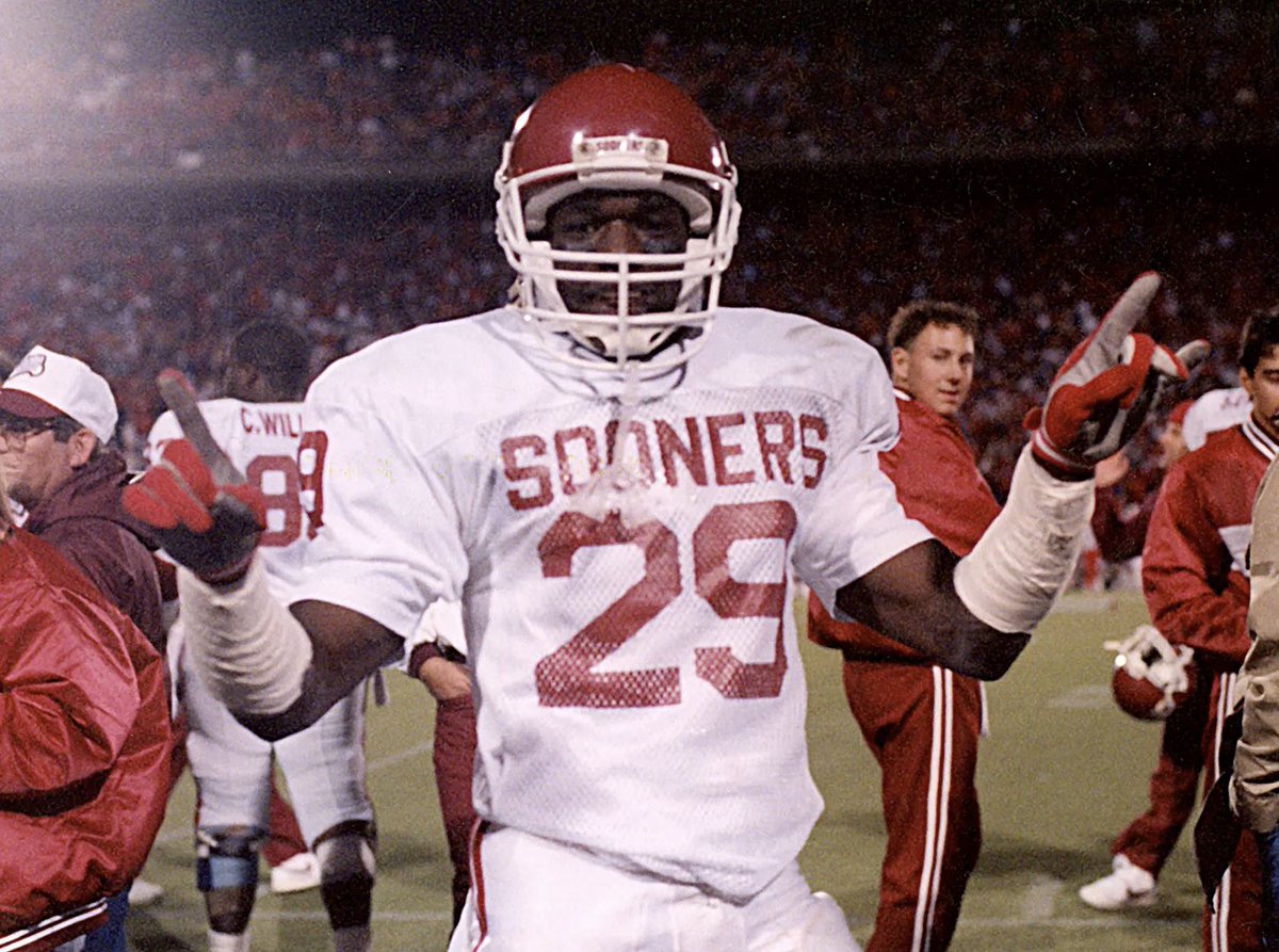 cfb_tour's tweet image. 29 DAYS UNTIL COLLEGE FOOTBALL!
The countdown continues with Rickey Dixon.
- 1x Second Team All-Big 8
- 2x First Team All-Big 8
- Consensus All-American
- Jim Thorpe Award
- National Champion
- 5th Overall Pick in the 1988 NFL Draft
- College Football Hall of Fame