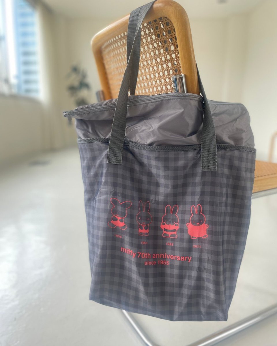 liniere_tkj's tweet image. 【ミッフィー付録が大活躍!編集部の使い方】
9月号は、ミッフィー( @miffy_japan )デザインのアイテムが付録に登場🎉
今回は、編集部員の使い方をご紹介します♪
毎日に活躍するリンネル9月号、売り切れ前にぜひチェックしてくださいね!
詳しくは下記URLから…
liniere.jp/column/lifesty…
