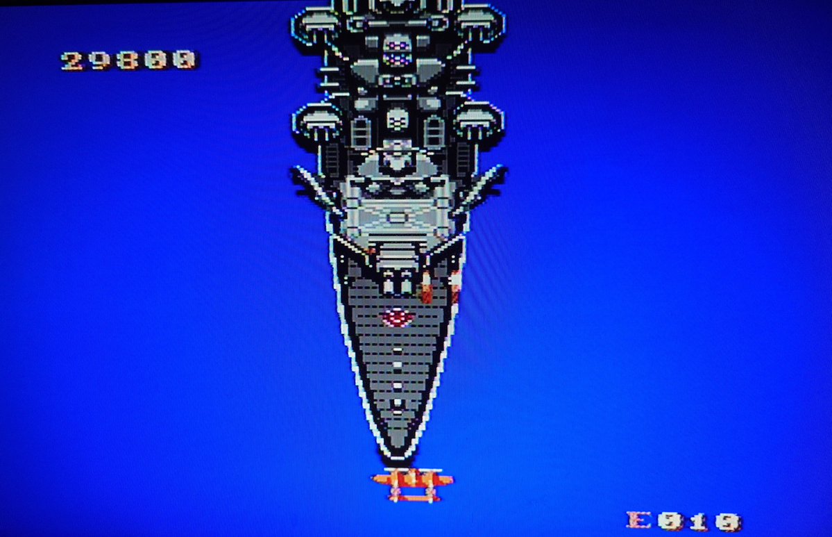 taka_jade2's tweet image. 1942と来れば次はもちろん・・・と言う事で1943 です
タイトルの年数は1年違いですが、こちらはなかなか安くならないですね
ウリは自機のパワーアップシステムでしょうか
そしてカプコン定番の隠しアイテムの弥七もしっかり登場
BGMも一気にパワーアップしてますね
#ファミコン
#カプコン