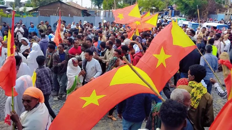 Haphtom's tweet image. Great to hear the Southern #Tigray is back under its former administration after public protests. Armed individuals have been moved to camps.
People’s Power! Other zones can learn much from this peaceful and effective movement.
Gen. Tadese should make PEACE a top priority.