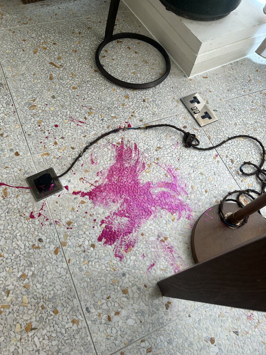 I guess my pedi won’t be my usual OPI then 

😂😂😂