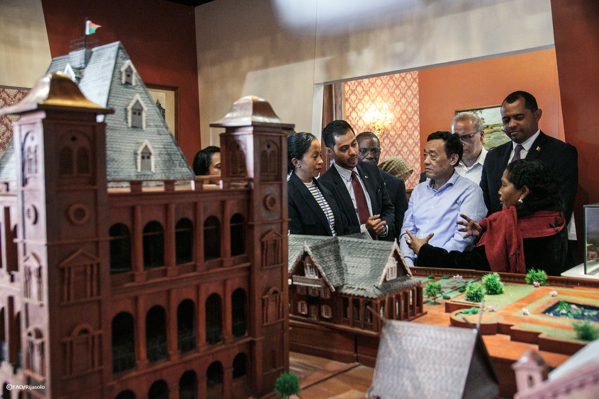 FAODG's tweet image. Inspired by my visit to the Palais de la Reine, a repository of Malagasy history and culture. To transform agrifood systems and build a food-secure future, we must blend traditional knowledge with science and innovation, including through @FAO MuNe. #4Betters