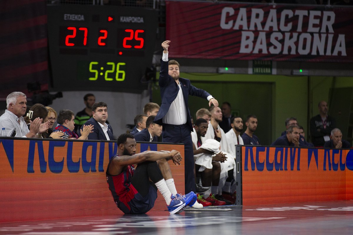 NachoJuan_'s tweet image. Gracias,

A Vitoria por la acogida.
Al @Baskonia por la oportunidad.
A su afición por estar ahí siempre.
Al staff por cuidarme.
A Pablo por la confianza.

Siento que las cosas no saliesen. Digo adiós orgulloso de haber pertenecido a un club muy especial.

Mila esker.