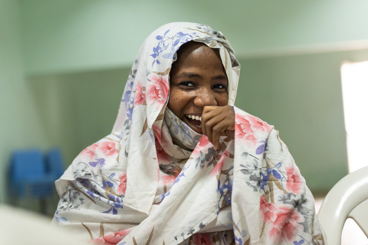 pnud's tweet image. ¡Hoy es el Día Internacional de las Mujeres y Niñas Afrodescendientes!
Si invertimos en...
📚 Educación
⚕️ Salud
⚖️ Justicia
🗣️ Liderazgo
...abrimos caminos para que rompan barreras.
Celebremos su fuerza, resiliencia y potencial, y construyamos un mundo donde todas prosperen.