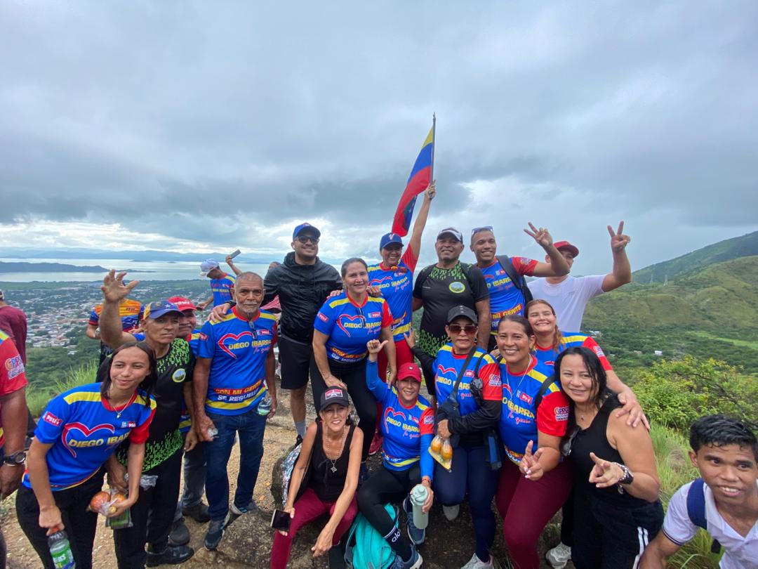 Desde el Municipio Diego Ibarra del Estado Carabobo con Alegría y entusiasmo nuestra Militancia rebelde acompaño a la candidata a Alcaldesa Lesbia Castillo en Cierre de Campaña desde el Parque Nacional Henríquez Pittier
Afinando los Detalle rumbo a la Victoria del próximo #27Jul