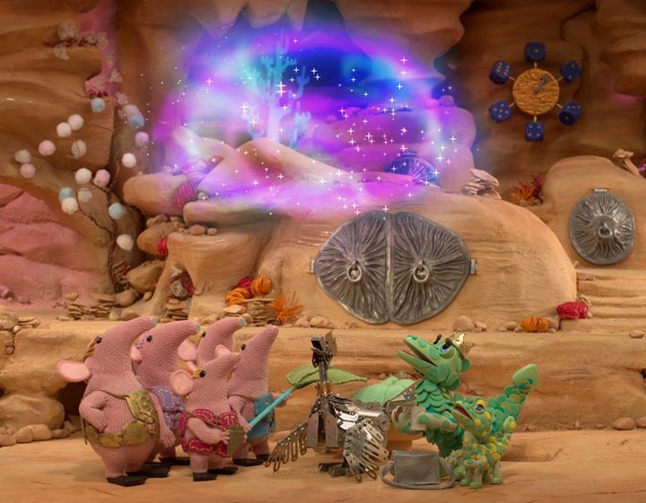 helloclangers's tweet image. Hello Friday! May your weekend be sprinkled with magical star dust 😊💫✨🎶