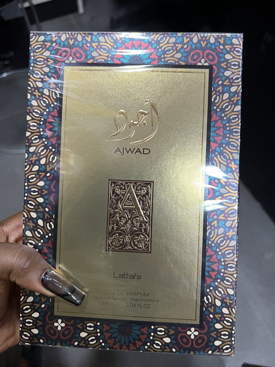 The_Emata's tweet image. Lattafa Ajwad
🏷️30k
Strong Sillage and longevity of rose, fruits, sweet and floral