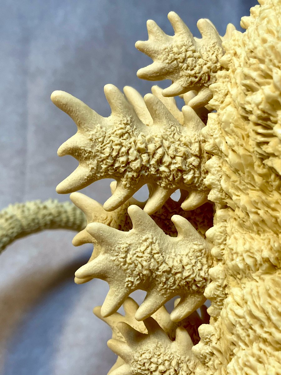 yochan8991's tweet image. WF2025夏 新作情報📝
ディーラー名「四畳半工房」
卓番 3-35-10
〈商品名〉ゴジラ'94 (新作)
〈価格〉42,900円
〈高さ〉約26.5cm
〈複製〉RCベルグ