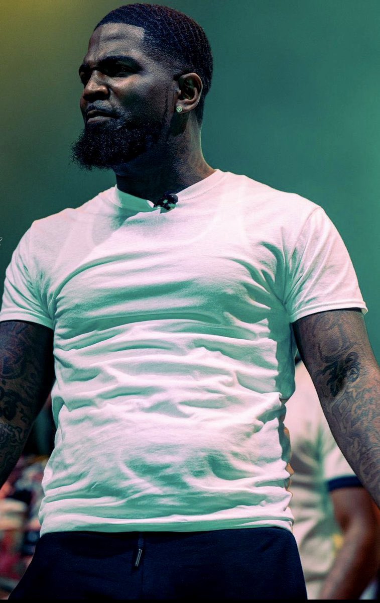 TSUPAC_SHAKUR's tweet image. 7/25 .. shoot me your fav surf battle/Song moment what ever
