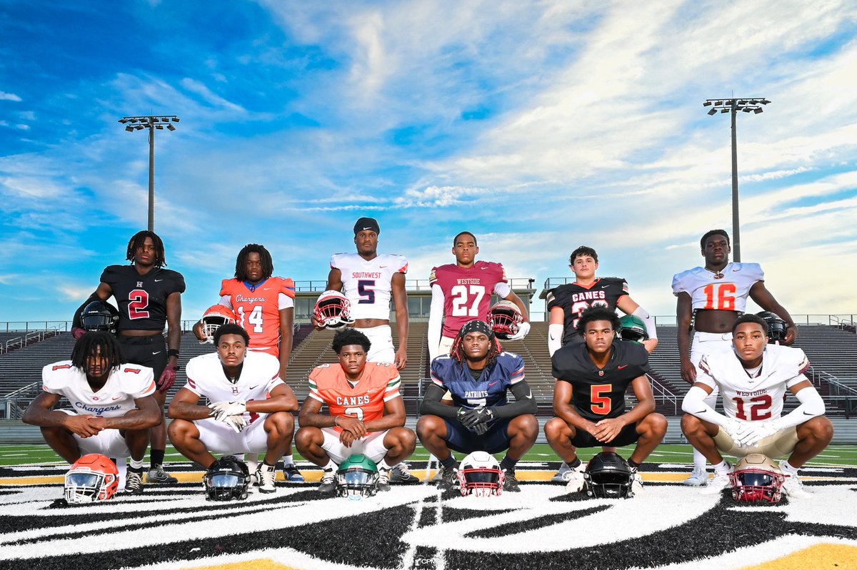 CPMGServices's tweet image. Meet me inside the 2025 Bibb County Athletics Media Day photo shoot @BibbAthletics