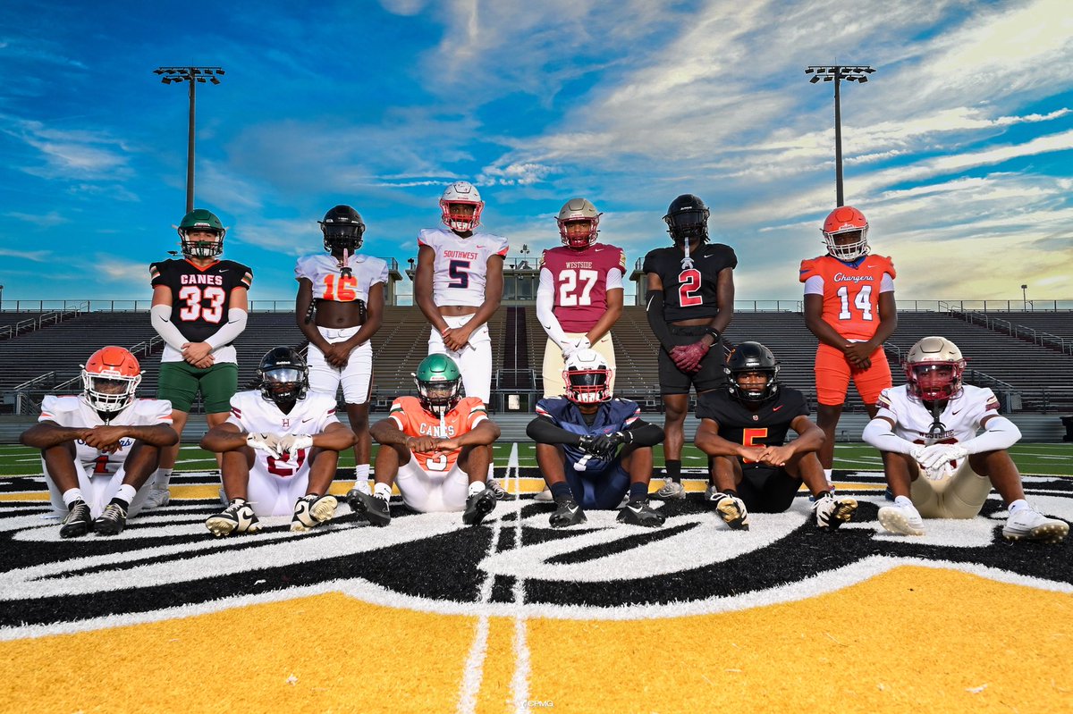 CPMGServices's tweet image. Meet me inside the 2025 Bibb County Athletics Media Day photo shoot @BibbAthletics