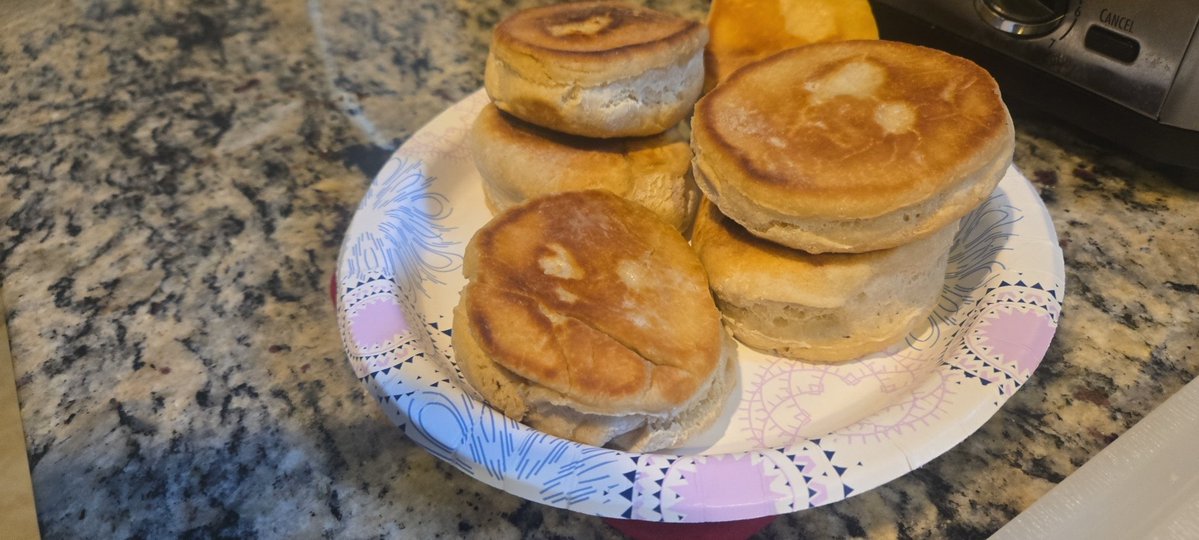 Apologetics941's tweet image. Me and my wife recently started getting into sourdough.
A friend of hers from work gave her some starter.
I used it to make English muffins this morning.
Outstanding