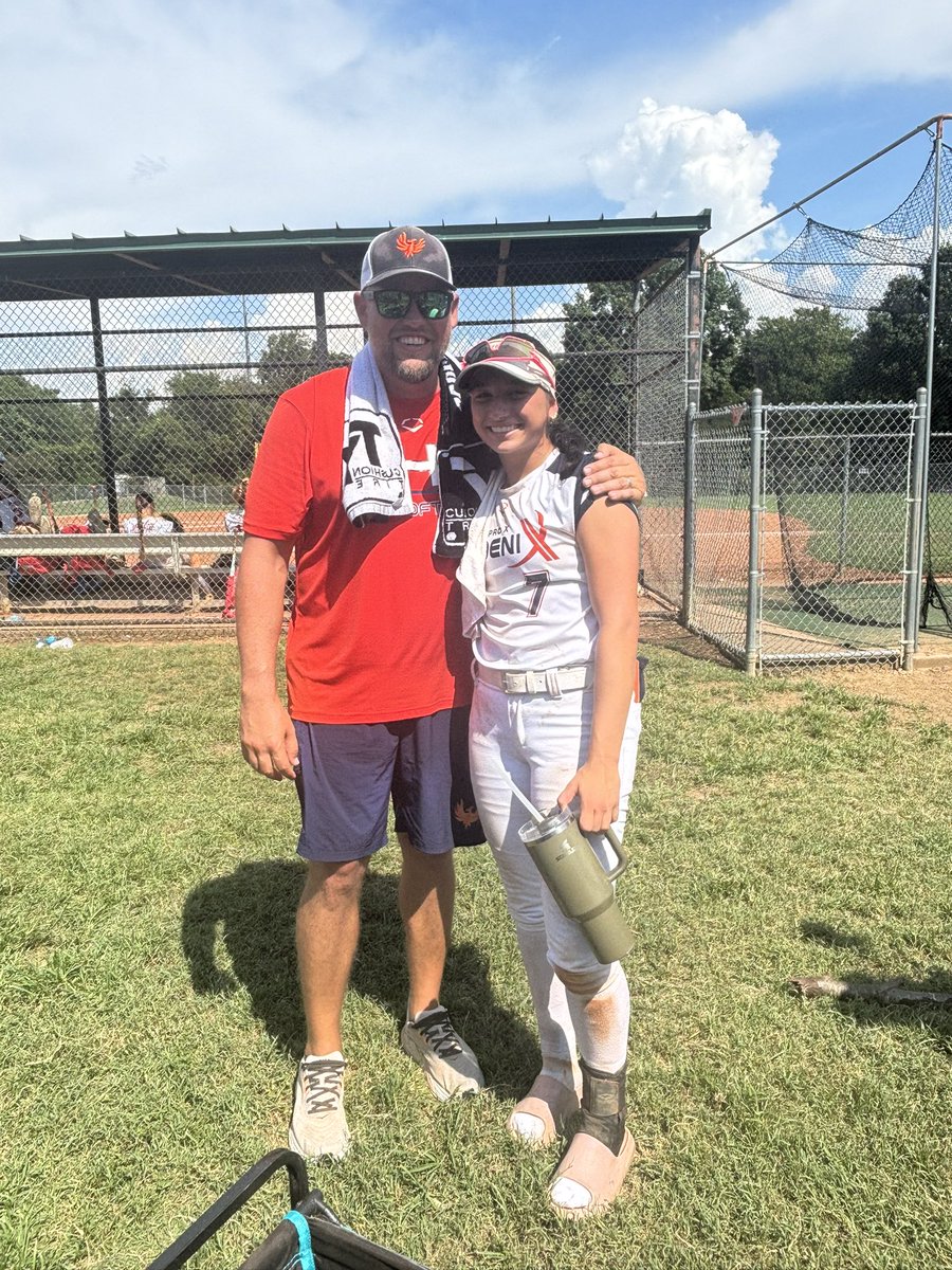 Bucket Dad Zach tweet media